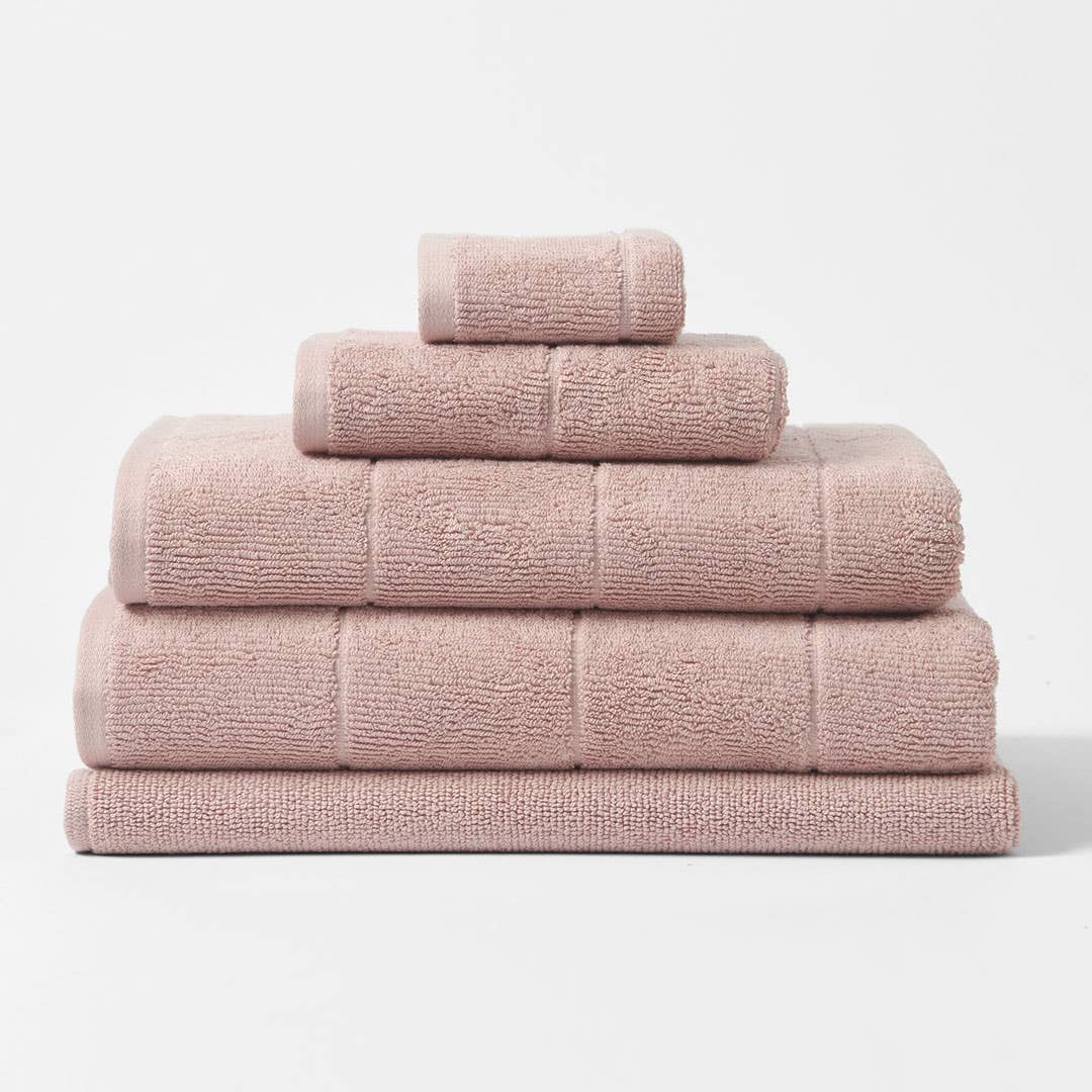 https://s3-ap-southeast-2.amazonaws.com/fusionfactory.commerceconnect.bbnt.production/pim_media/000/113/871/CH-Tasman-Towels-Misty-Rose-214526-R.jpg?1617837520