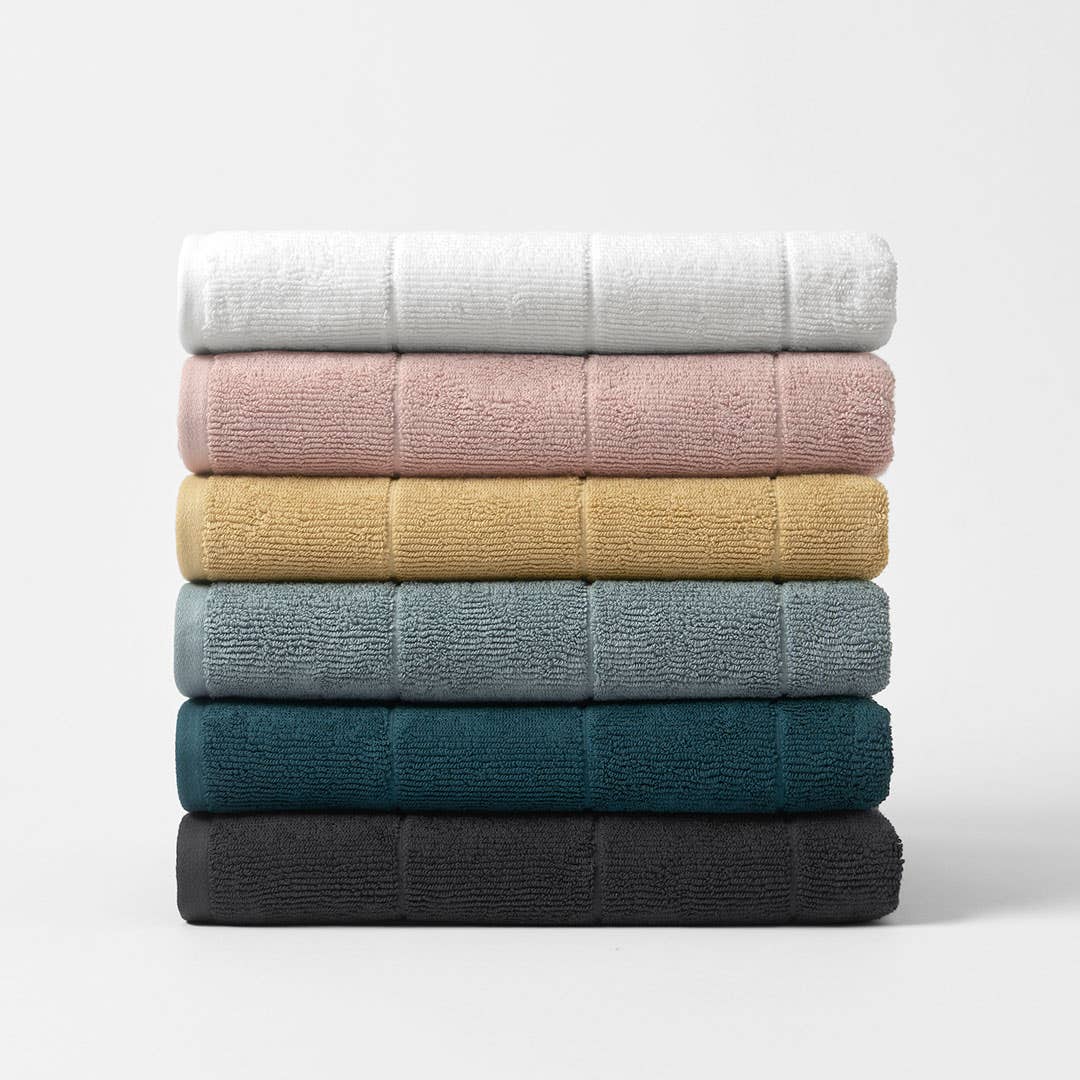 https://s3-ap-southeast-2.amazonaws.com/fusionfactory.commerceconnect.bbnt.production/pim_media/000/113/986/CH-Tasman-Towels-W21-214526-R.jpg?1617841624
