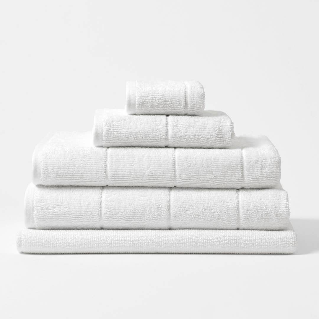 https://s3-ap-southeast-2.amazonaws.com/fusionfactory.commerceconnect.bbnt.production/pim_media/000/113/893/CH-Tasman-Towels-White-214526-R.jpg?1617838625