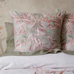 https://s3-ap-southeast-2.amazonaws.com/fusionfactory.commerceconnect.bbnt.production/pim_media/000/178/602/CH_W25_Bedlinen_BOP_Turpin_Euro_SI.jpg?1732666628