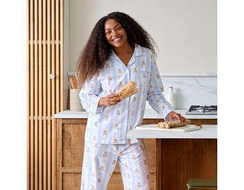https://s3-ap-southeast-2.amazonaws.com/fusionfactory.commerceconnect.bbnt.production/pim_media/000/209/919/M_F_W26_PJs_Studio_LS_Little_Bear_Flannel_PJ_Light_Blue_L_SI.jpg?1770940670