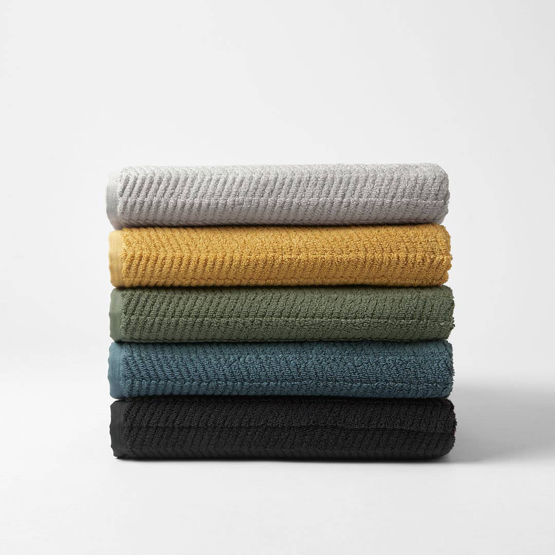 https://s3-ap-southeast-2.amazonaws.com/fusionfactory.commerceconnect.bbnt.production/pim_media/000/121/064/M_F-Devon-Towels-W21-204648-R.jpg?1620609028