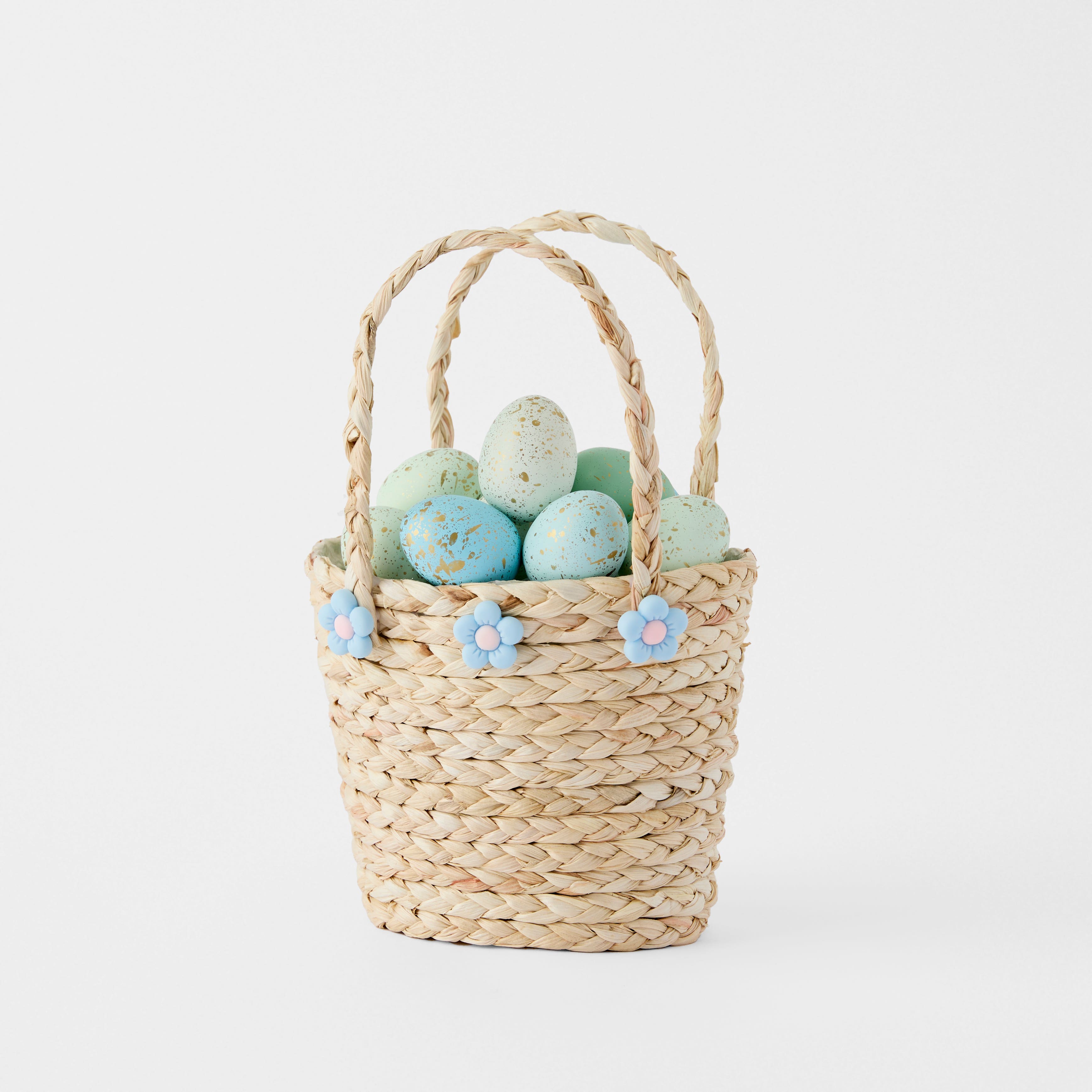 https://s3-ap-southeast-2.amazonaws.com/fusionfactory.commerceconnect.bbnt.production/pim_media/000/186/656/M_F_Basket-Daisies_Blue_25922402_V2.jpg?1736379093
