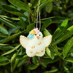 https://s3-ap-southeast-2.amazonaws.com/fusionfactory.commerceconnect.bbnt.production/pim_media/000/156/869/M_F_Easter-24_LS_Hanging-Dec_Wolly-Chick-Flowers_SI.jpg?1701912205