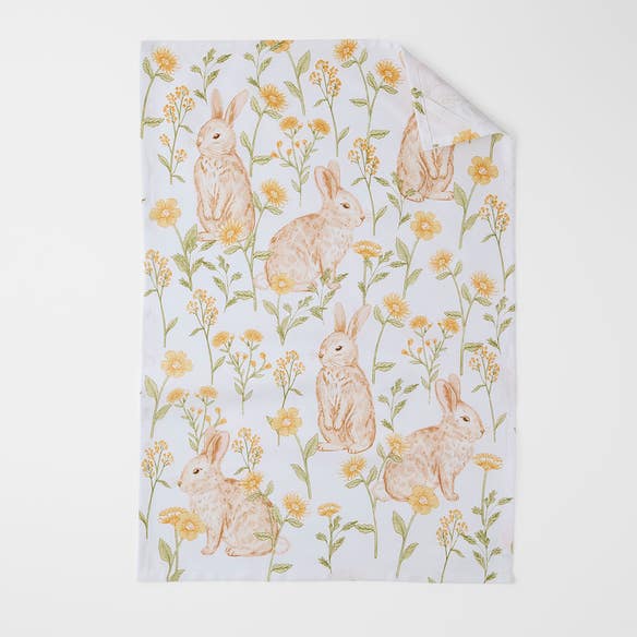 https://s3-ap-southeast-2.amazonaws.com/fusionfactory.commerceconnect.bbnt.production/pim_media/000/204/481/M_F_Easter26_ECOM_Bunny-Meadow-TT_Natural_26642001_SI.jpg?1763700923