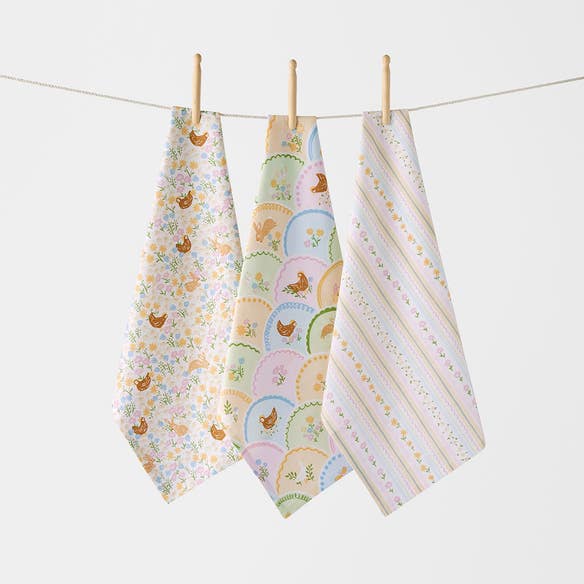 https://s3-ap-southeast-2.amazonaws.com/fusionfactory.commerceconnect.bbnt.production/pim_media/000/207/423/M_F_Easter26_Scallop-Bunnies-TT-S3_Multi_26641301_SI.jpg?1769469298