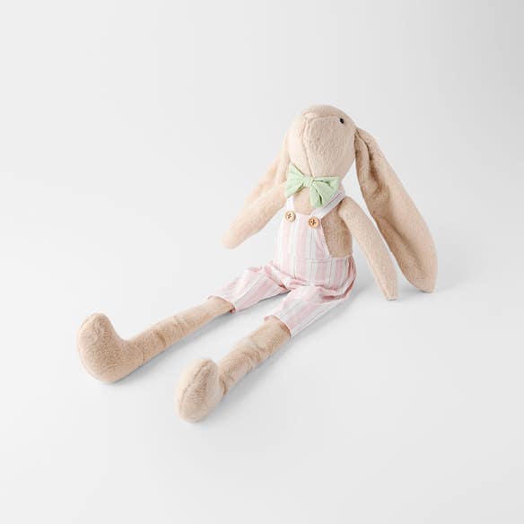 https://s3-ap-southeast-2.amazonaws.com/fusionfactory.commerceconnect.bbnt.production/pim_media/000/204/612/M_F_Easter26_T1-Claire-Bunny_26630401_SI.jpg?1763948954