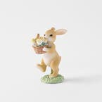 https://s3-ap-southeast-2.amazonaws.com/fusionfactory.commerceconnect.bbnt.production/pim_media/000/204/877/M_F_Easter26_T2-Bunny-w-Tulips_Yellow-Brown_26615001_SI.jpg?1764127456