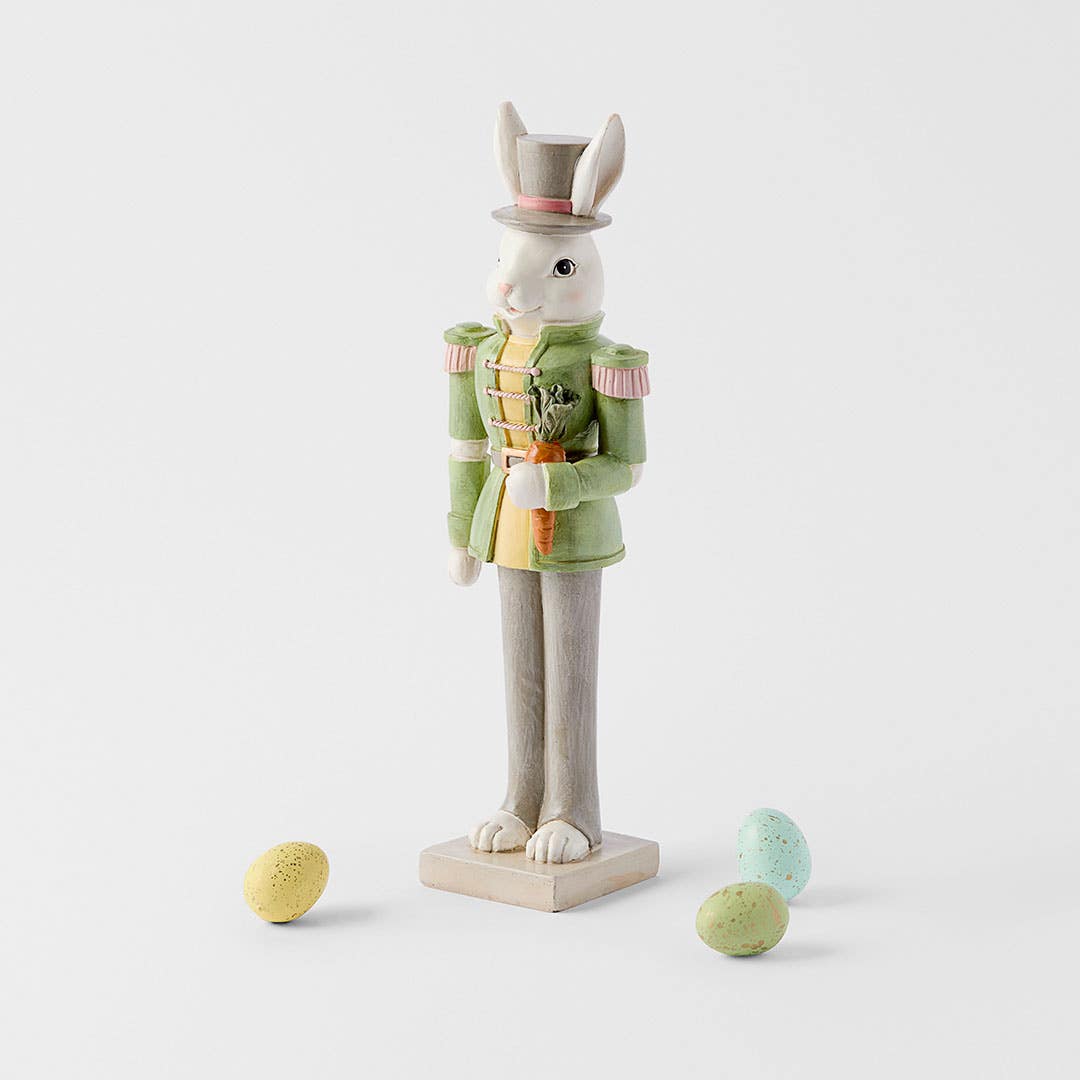 https://s3-ap-southeast-2.amazonaws.com/fusionfactory.commerceconnect.bbnt.production/pim_media/000/205/053/M_F_Easter26_T2-White-Bunny-Soldier_Green-Grey_26596801_SCALE_SI.jpg?1764207945
