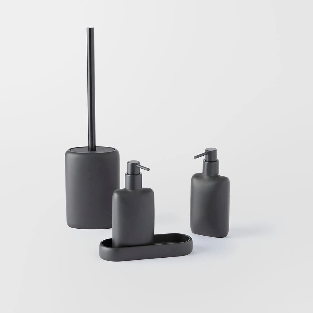 https://s3-ap-southeast-2.amazonaws.com/fusionfactory.commerceconnect.bbnt.production/pim_media/000/180/287/M_F_Luka-Bathroom_Black_23162_R_SI.jpg?1733808284