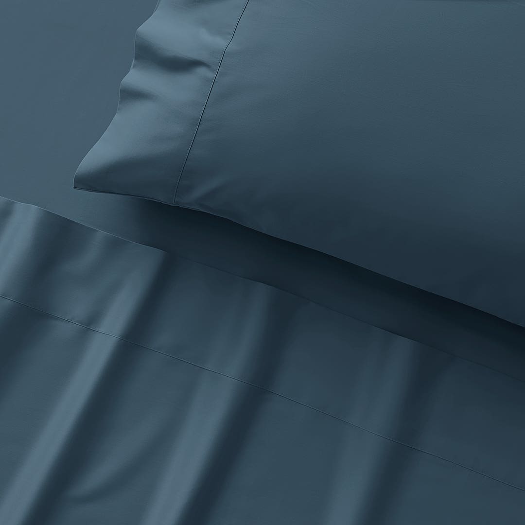 https://s3-ap-southeast-2.amazonaws.com/fusionfactory.commerceconnect.bbnt.production/pim_media/000/155/042/M_F_S23_Sleeping-Beauty_400-TC_Slate_Blue_-_SS_-_Detail_SI.jpg?1698018984