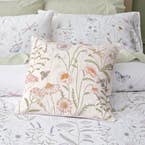 https://s3-ap-southeast-2.amazonaws.com/fusionfactory.commerceconnect.bbnt.production/pim_media/000/194/312/M_F_S25-26_Bedlinen_BOP_Kylah_QQC_Kylah_Detail_SI.jpg?1745988479
