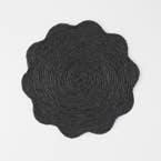 https://s3-ap-southeast-2.amazonaws.com/fusionfactory.commerceconnect.bbnt.production/pim_media/000/200/524/M_F_S25-26_Scallop-Wipeable-Placemat_Black_26534905_SI.jpg?1757030535