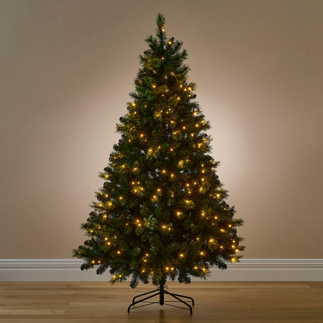 https://s3-ap-southeast-2.amazonaws.com/fusionfactory.commerceconnect.bbnt.production/pim_media/000/219/201/M_F_S26-27_Christmas_Tree_CG-Cashmere-Pre-Lit_27142001_SI.jpg?1786683578