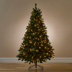 https://s3-ap-southeast-2.amazonaws.com/fusionfactory.commerceconnect.bbnt.production/pim_media/000/219/201/M_F_S26-27_Christmas_Tree_CG-Cashmere-Pre-Lit_27142001_SI.jpg?1786683578
