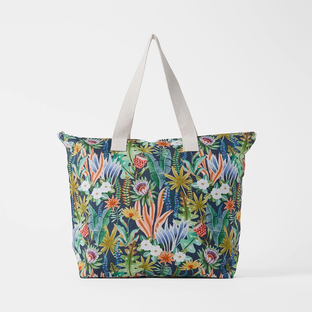 https://s3-ap-southeast-2.amazonaws.com/fusionfactory.commerceconnect.bbnt.production/pim_media/000/218/845/M_F_S26-27_Elara-Tote-Bag_Navy-Blue-Multi_27192101_SI.jpg?1786429270