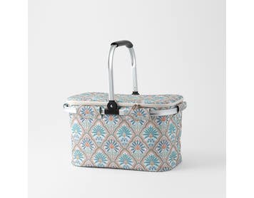 https://s3-ap-southeast-2.amazonaws.com/fusionfactory.commerceconnect.bbnt.production/pim_media/000/218/892/M_F_S26-27_Marcela-Cooler-Market-Bag_Teal-Ivory-Multi_27193201_SI.jpg?1786489519