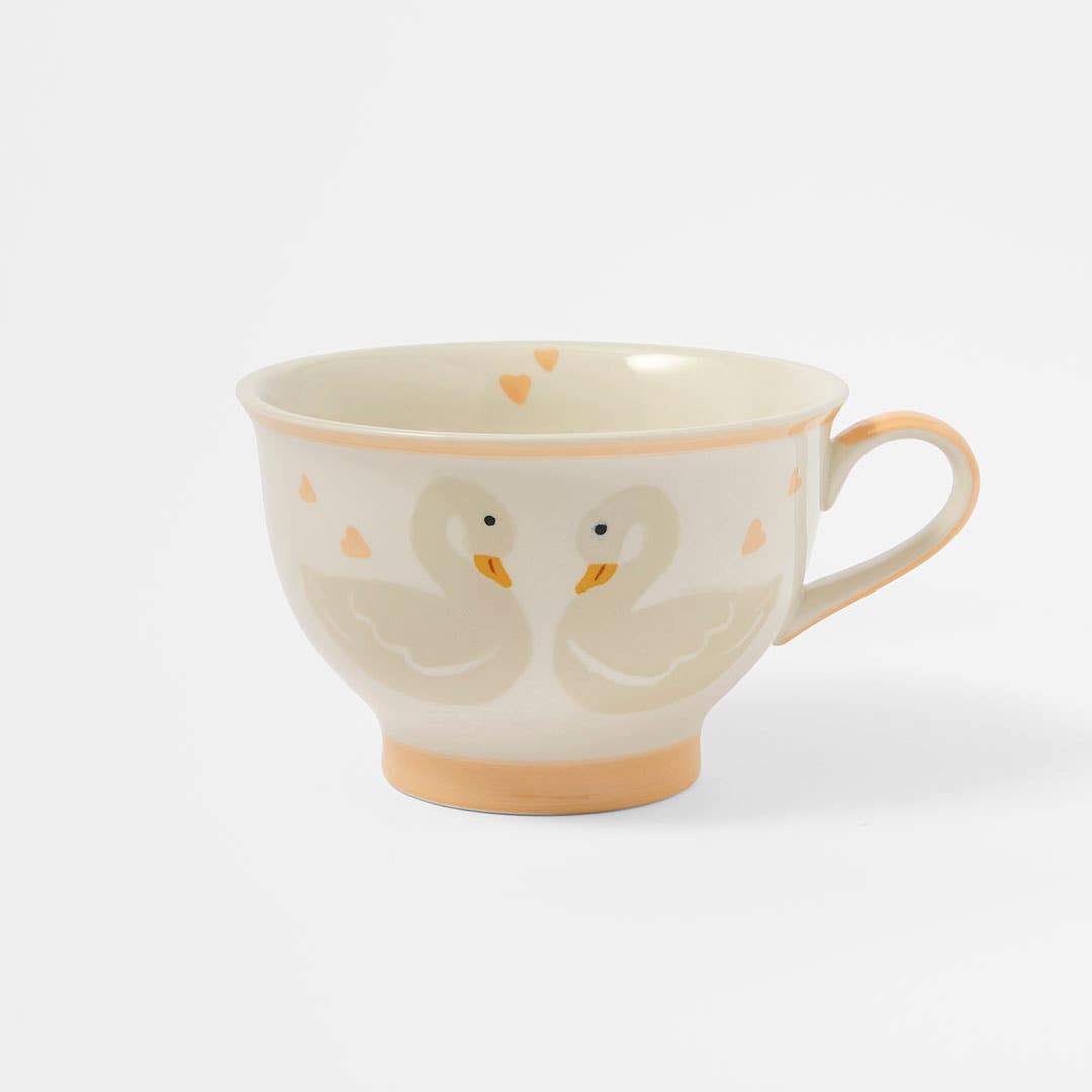 https://s3-ap-southeast-2.amazonaws.com/fusionfactory.commerceconnect.bbnt.production/pim_media/000/219/006/M_F_S26-27_Odette_Pedestal_Tea_Cup_27268701_SI.jpg?1786511724