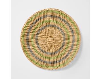 https://s3-ap-southeast-2.amazonaws.com/fusionfactory.commerceconnect.bbnt.production/pim_media/000/218/717/M_F_S26-27_Parisi-Woven-Placemat_27250601_Detail_SI.jpg?1786341692