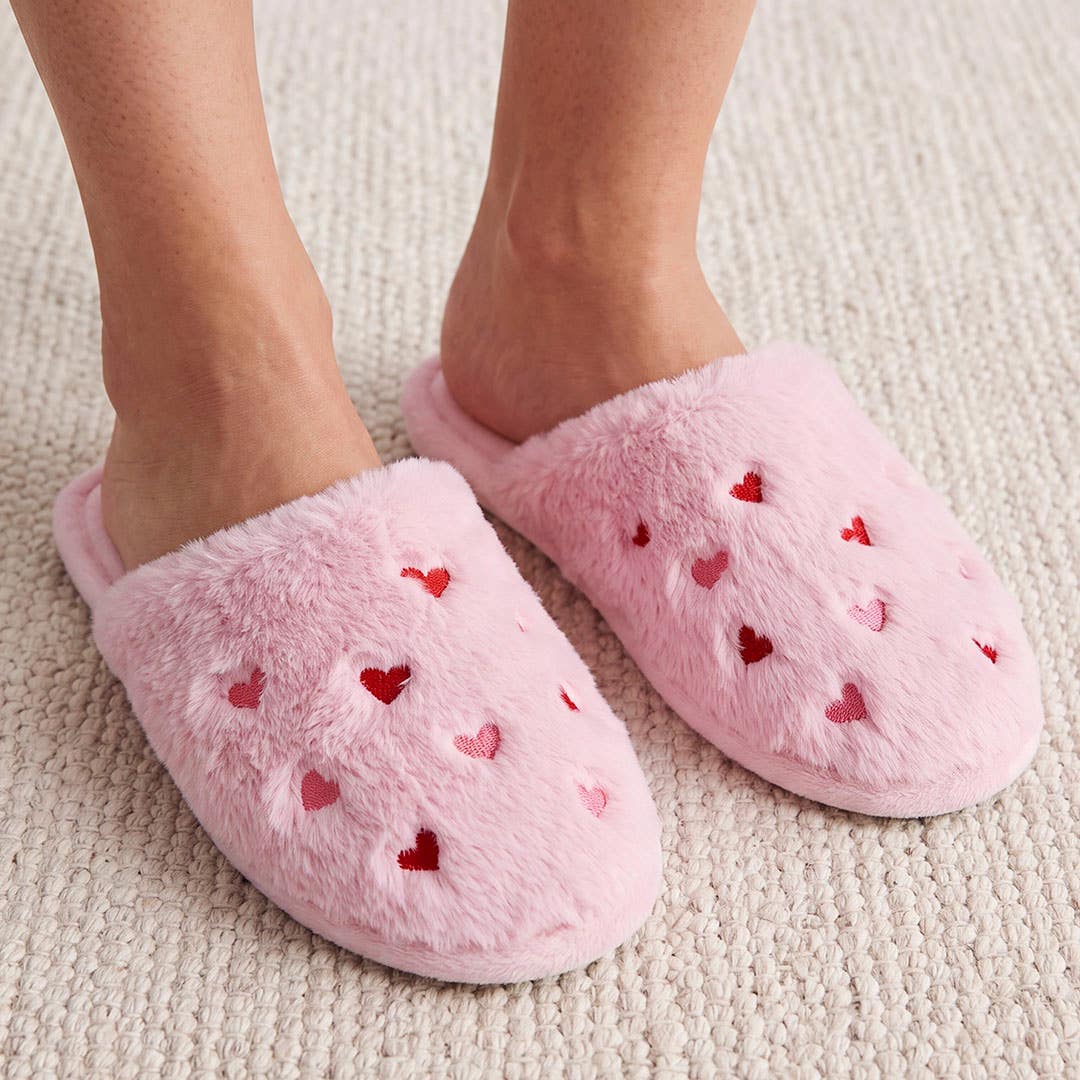 https://s3-ap-southeast-2.amazonaws.com/fusionfactory.commerceconnect.bbnt.production/pim_media/000/221/056/M_F_S26-27_Rosey-Hearts-Slippers-S-M_Lifestyle_Pink_27327201_SI.jpg?1787812086
