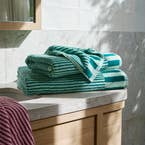 https://s3-ap-southeast-2.amazonaws.com/fusionfactory.commerceconnect.bbnt.production/pim_media/000/203/238/M_F_Summer_S25-26_LS_Bathroom_Towels_Kaito_Set_V6_SI.jpg?1761011844