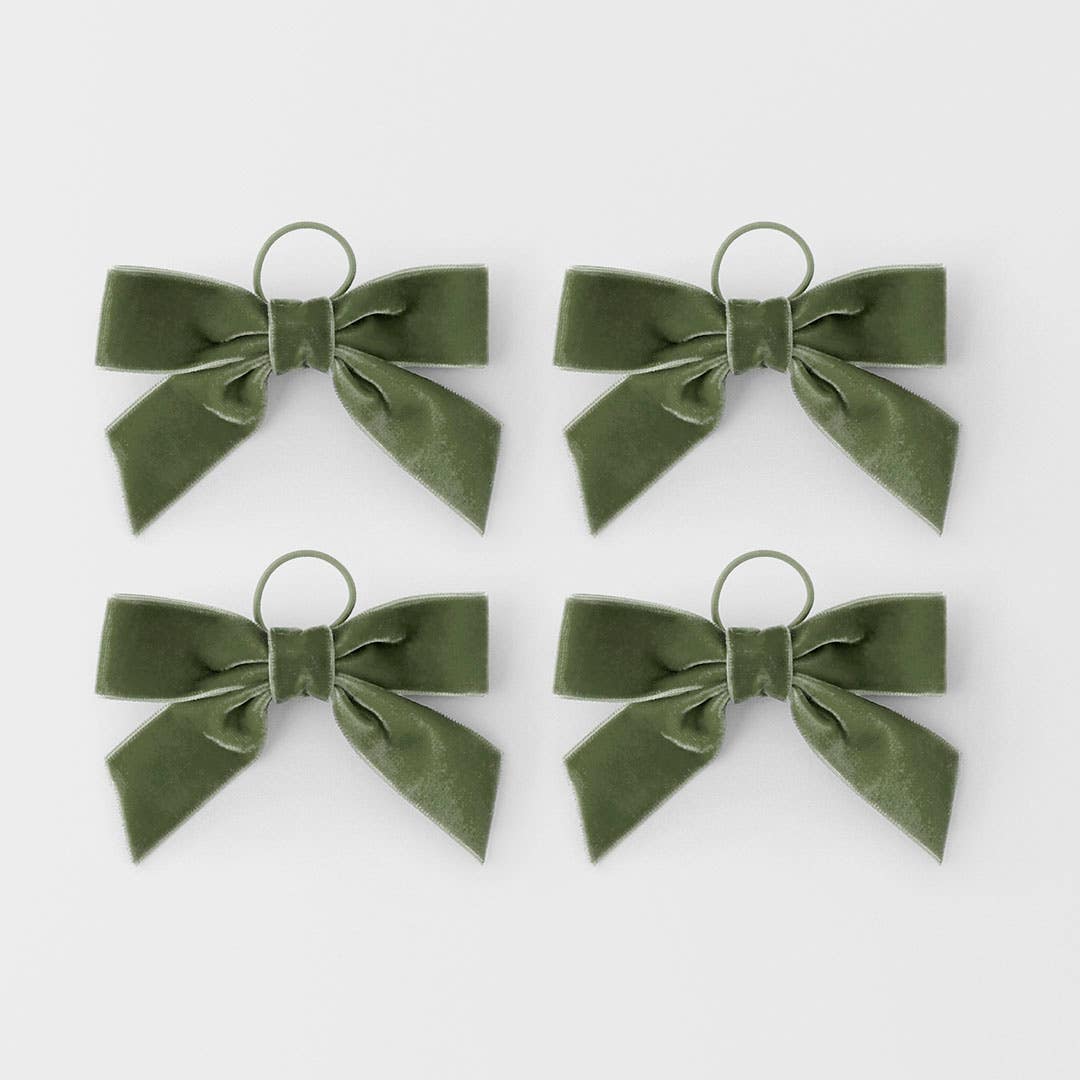 https://s3-ap-southeast-2.amazonaws.com/fusionfactory.commerceconnect.bbnt.production/pim_media/000/199/857/M_F_Velvet-Bow-Napkin-Ring_S4_Sage_26401201_SI.jpg?1755575346