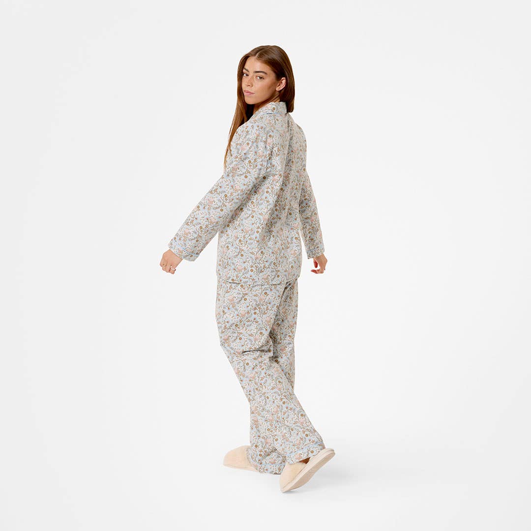 https://s3-ap-southeast-2.amazonaws.com/fusionfactory.commerceconnect.bbnt.production/pim_media/000/207/781/M_F_W26_Alphina-Flannel-PJs_SML_Light-Blue_26842401_V2_SI.jpg?1770007048