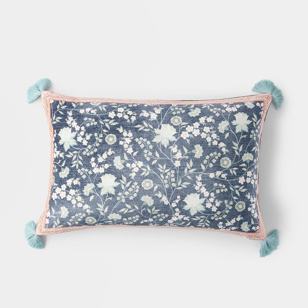 https://s3-ap-southeast-2.amazonaws.com/fusionfactory.commerceconnect.bbnt.production/pim_media/000/209/262/M_F_W26_Ashka-Sarasa-Cushion_Navy_26921301_SI.jpg?1770771955