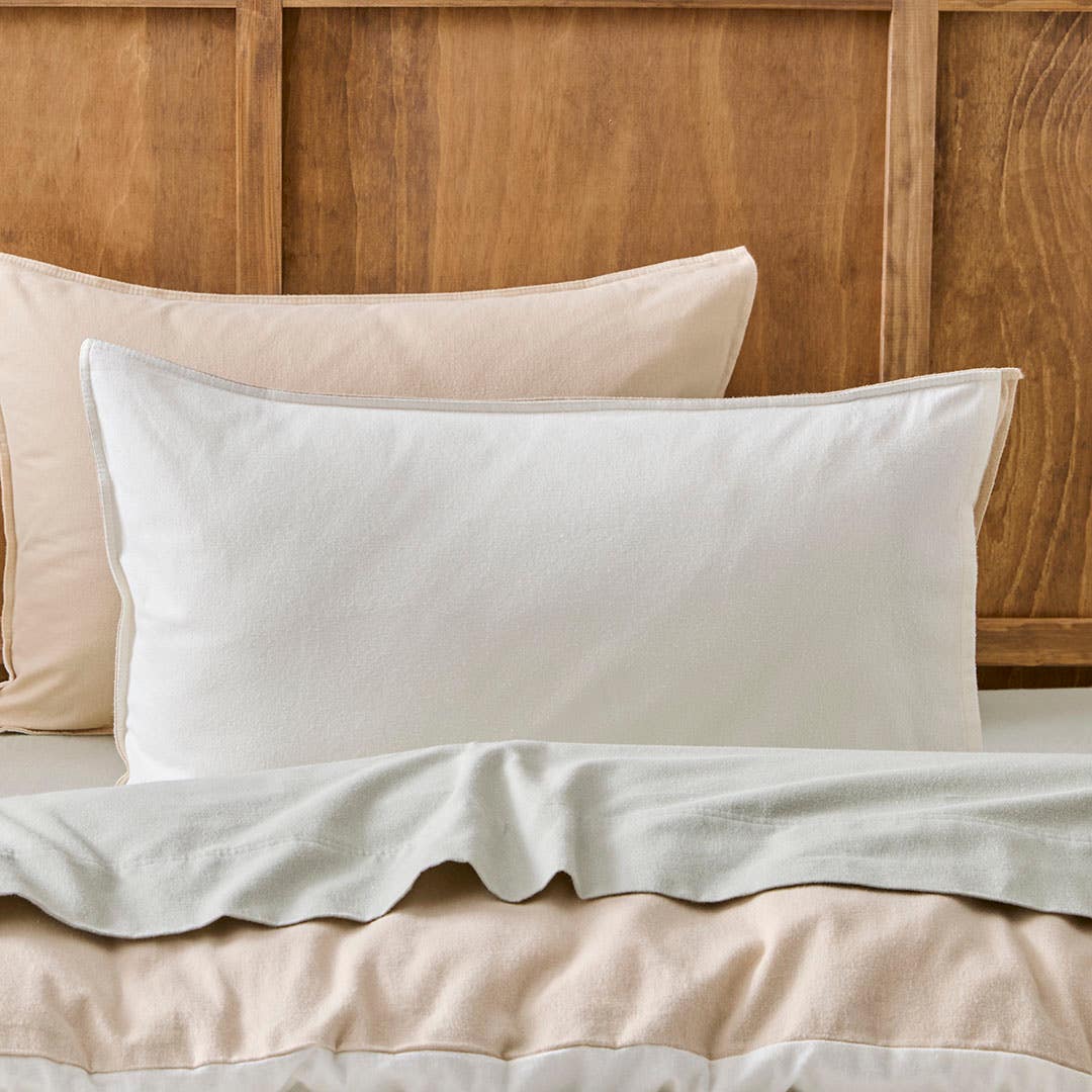 https://s3-ap-southeast-2.amazonaws.com/fusionfactory.commerceconnect.bbnt.production/pim_media/000/205/304/M_F_W26_Bedlinen_BOP_Fabian_Ivory-Natural_Reverse_QQC_Pillow_V2_SI.jpg?1765322138