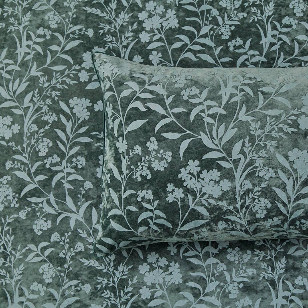 https://s3-ap-southeast-2.amazonaws.com/fusionfactory.commerceconnect.bbnt.production/pim_media/000/206/082/M_F_W26_Bedlinen_BOP_Fernvale_QQC_Detail-2_SI.jpg?1767138868