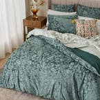 https://s3-ap-southeast-2.amazonaws.com/fusionfactory.commerceconnect.bbnt.production/pim_media/000/206/084/M_F_W26_Bedlinen_BOP_Fernvale_QQC_Marketing_SI.jpg?1767138869
