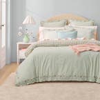 https://s3-ap-southeast-2.amazonaws.com/fusionfactory.commerceconnect.bbnt.production/pim_media/000/212/574/M_F_W26_Bedlinen_BOP_GIA_QQC_SI.jpg?1776147230