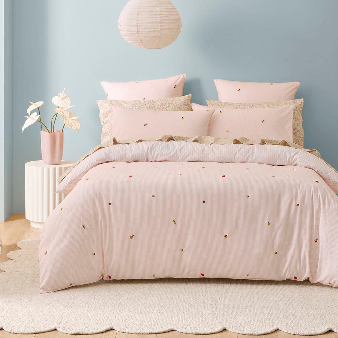 https://s3-ap-southeast-2.amazonaws.com/fusionfactory.commerceconnect.bbnt.production/pim_media/000/209/013/M_F_W26_Bedlinen_BOP_Maddie_Embroidery_QQC_V2_SI.jpg?1770766620