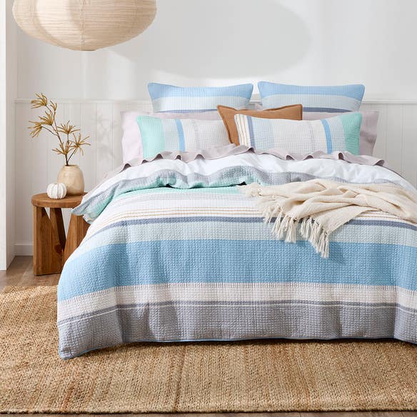https://s3-ap-southeast-2.amazonaws.com/fusionfactory.commerceconnect.bbnt.production/pim_media/000/211/112/M_F_W26_Bedlinen_BOP_Montego_QQC_SI.jpg?1773374266