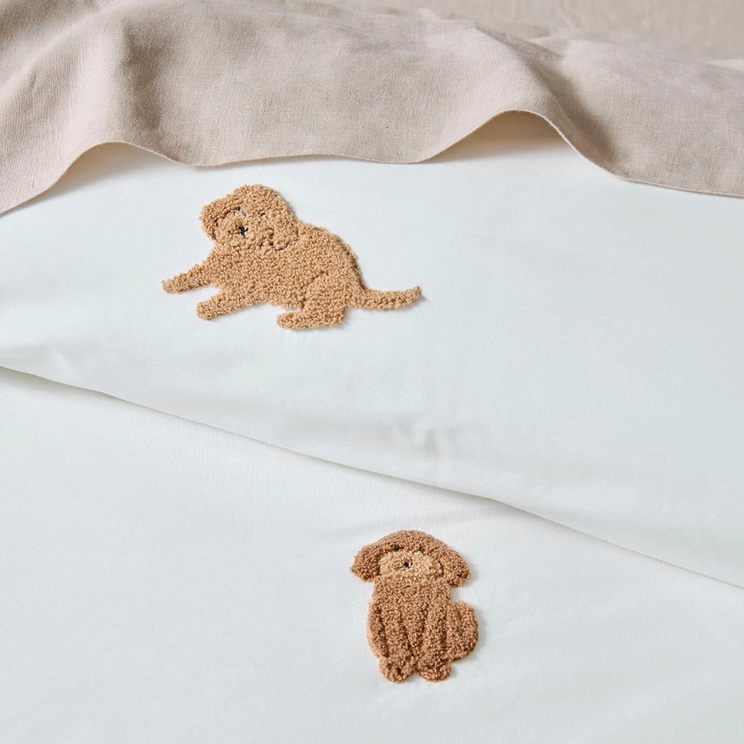 https://s3-ap-southeast-2.amazonaws.com/fusionfactory.commerceconnect.bbnt.production/pim_media/000/206/290/M_F_W26_Bedlinen_BOP_Ruby_QQC_Detail_1_SI.jpg?1767150406