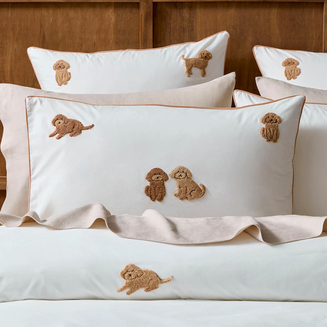 https://s3-ap-southeast-2.amazonaws.com/fusionfactory.commerceconnect.bbnt.production/pim_media/000/206/295/M_F_W26_Bedlinen_BOP_Ruby_QQC_Pillow_SI.jpg?1767150407