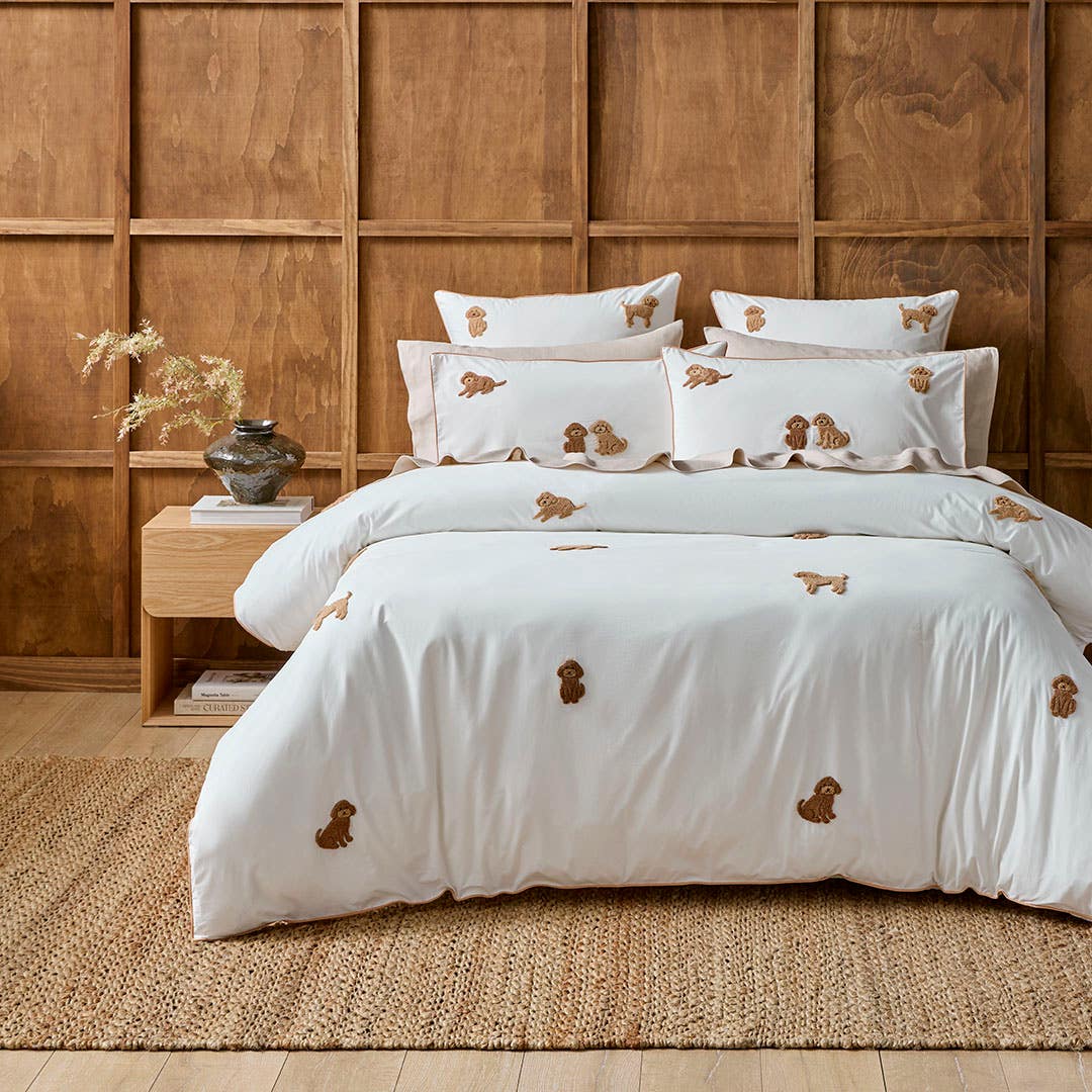 https://s3-ap-southeast-2.amazonaws.com/fusionfactory.commerceconnect.bbnt.production/pim_media/000/206/298/M_F_W26_Bedlinen_BOP_Ruby_QQC_V2_SI.jpg?1767150408