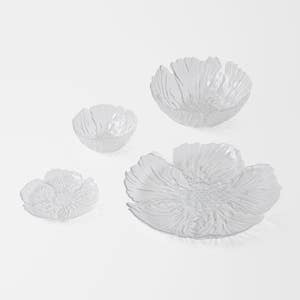 https://s3-ap-southeast-2.amazonaws.com/fusionfactory.commerceconnect.bbnt.production/pim_media/000/209/417/M_F_W26_Bloom-Flower-Dining_Range_Clear_26890_R_SI.jpg?1770786457