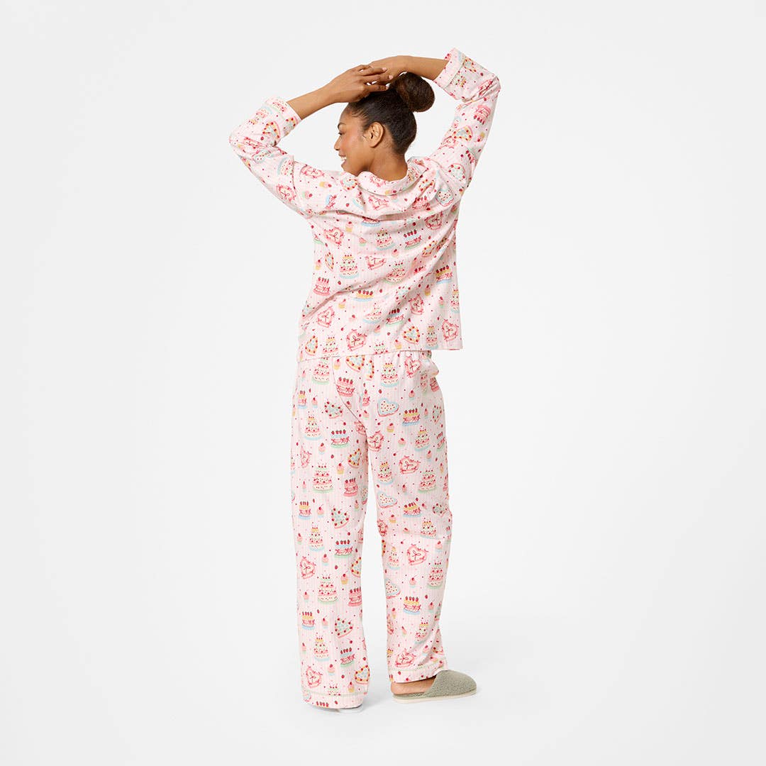 https://s3-ap-southeast-2.amazonaws.com/fusionfactory.commerceconnect.bbnt.production/pim_media/000/207/875/M_F_W26_Cakes-Flannel-PJs_LRG_Pink_26843901_V2_SI.jpg?1770009230