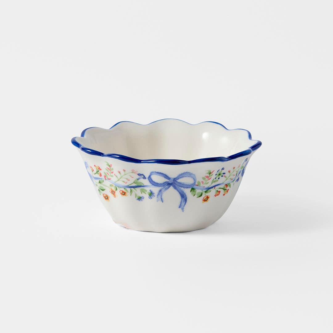https://s3-ap-southeast-2.amazonaws.com/fusionfactory.commerceconnect.bbnt.production/pim_media/000/206/440/M_F_W26_Floral-Bow-Snack-Bowl_Blue_26854401_SI.jpg?1767156933