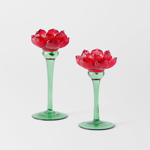 https://s3-ap-southeast-2.amazonaws.com/fusionfactory.commerceconnect.bbnt.production/pim_media/000/209/120/M_F_W26_Flower-Stemmed-Tea-Light-Holder_Range_Green-Red_26937_R_SI.jpg?1770768423