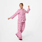 https://s3-ap-southeast-2.amazonaws.com/fusionfactory.commerceconnect.bbnt.production/pim_media/000/208/110/M_F_W26_Girls-Night-Flannel-PJs_SML_Pink-Merlot_26835501_SI.jpg?1770247650