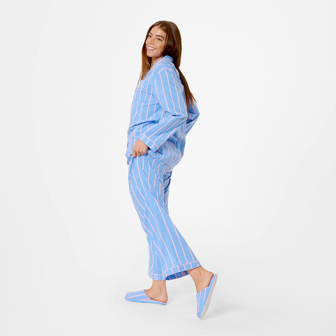 https://s3-ap-southeast-2.amazonaws.com/fusionfactory.commerceconnect.bbnt.production/pim_media/000/208/187/M_F_W26_Henri-Flannel-PJs_SML_Blue-Pink-Grapefruit_26839701_V2_SI.jpg?1770249643