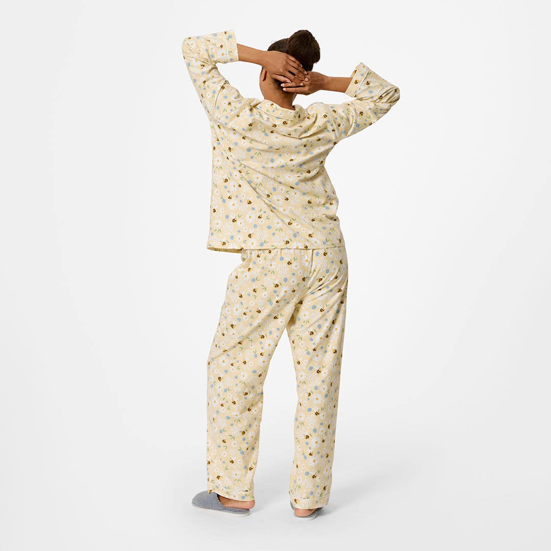 https://s3-ap-southeast-2.amazonaws.com/fusionfactory.commerceconnect.bbnt.production/pim_media/000/209/392/M_F_W26_Honey-Bee_LRG_Yellow_26951901_V2_SI.jpg?1770777198