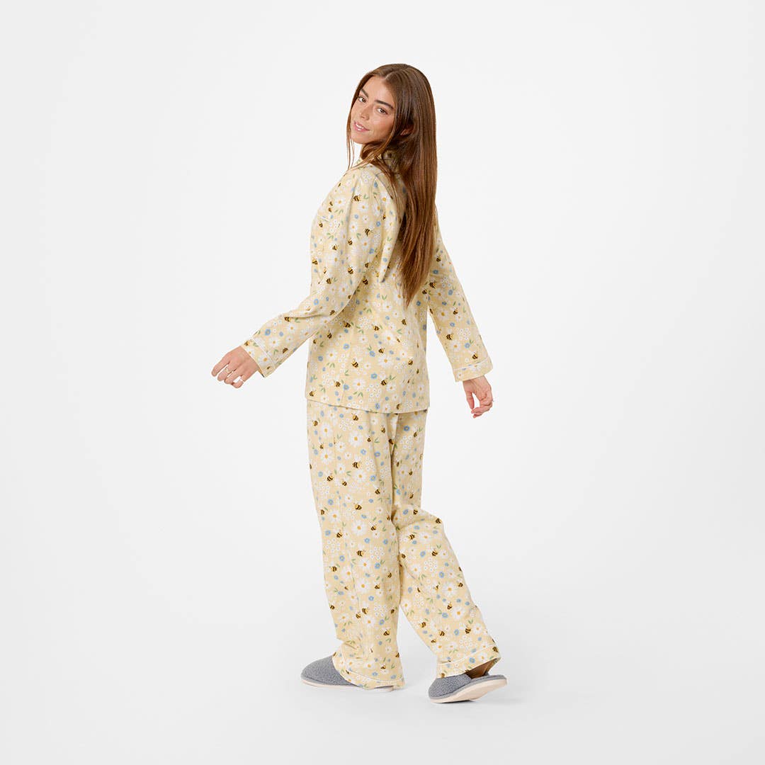 https://s3-ap-southeast-2.amazonaws.com/fusionfactory.commerceconnect.bbnt.production/pim_media/000/209/395/M_F_W26_Honey-Bee_SML_Yellow_26951901_V2_SI.jpg?1770777198