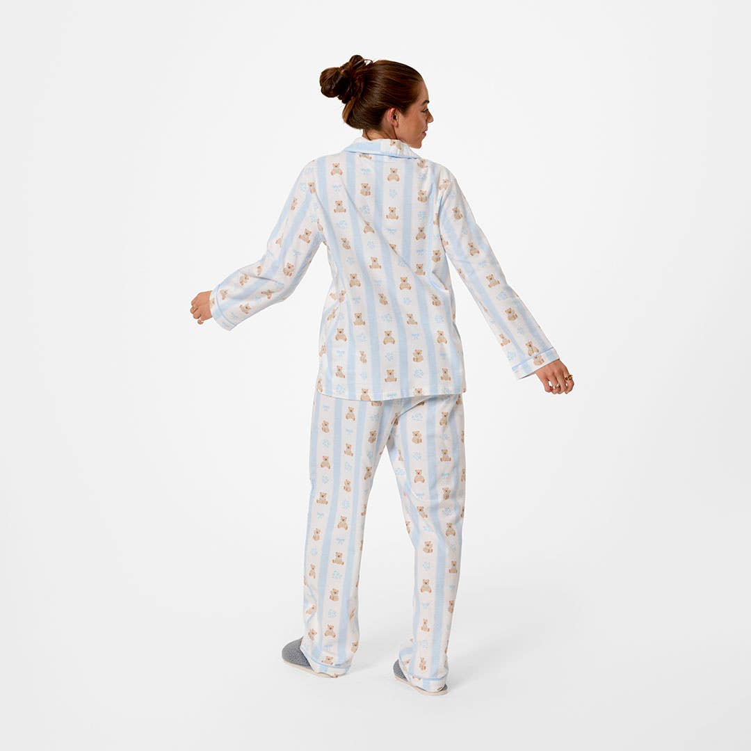 https://s3-ap-southeast-2.amazonaws.com/fusionfactory.commerceconnect.bbnt.production/pim_media/000/208/266/M_F_W26_Little-Bear-Flannel-PJs_SML_Light-Blue_26834001_V2_SI.jpg?1770254467