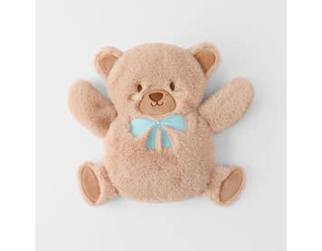 https://s3-ap-southeast-2.amazonaws.com/fusionfactory.commerceconnect.bbnt.production/pim_media/000/209/465/M_F_W26_Little-Bear-Heat-Pack_Tan-Blue_26898901_SI.jpg?1770789324