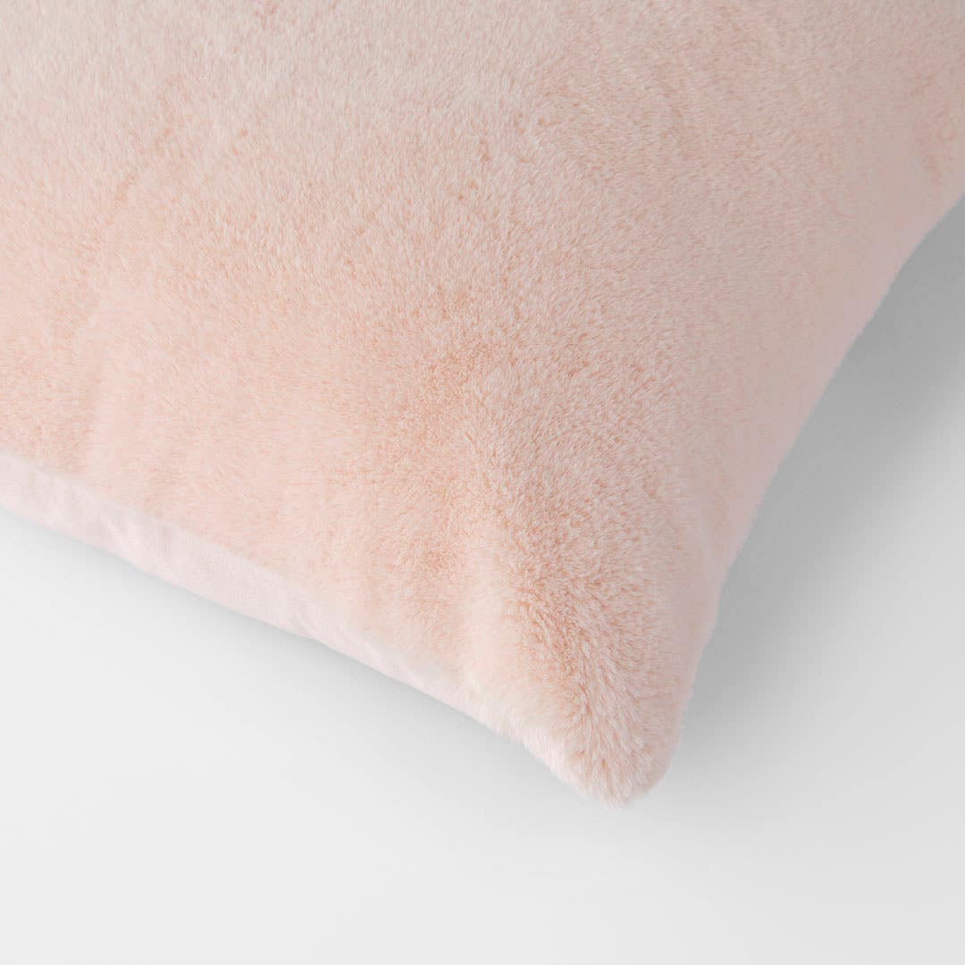https://s3-ap-southeast-2.amazonaws.com/fusionfactory.commerceconnect.bbnt.production/pim_media/000/209/606/M_F_W26_Lumi-Fur-Cushion_Blush_26890903_Detail_SI.jpg?1770858025