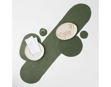 https://s3-ap-southeast-2.amazonaws.com/fusionfactory.commerceconnect.bbnt.production/pim_media/000/210/768/M_F_W26_Mendes-Napery_Range_Khaki_26929_16701_R_SI.jpg?1772683493