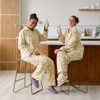 https://s3-ap-southeast-2.amazonaws.com/fusionfactory.commerceconnect.bbnt.production/pim_media/000/209/913/M_F_W26_PJs_Studio_LS_Honey_Bee_Flannel_PJ_S_L_SI.jpg?1770940329